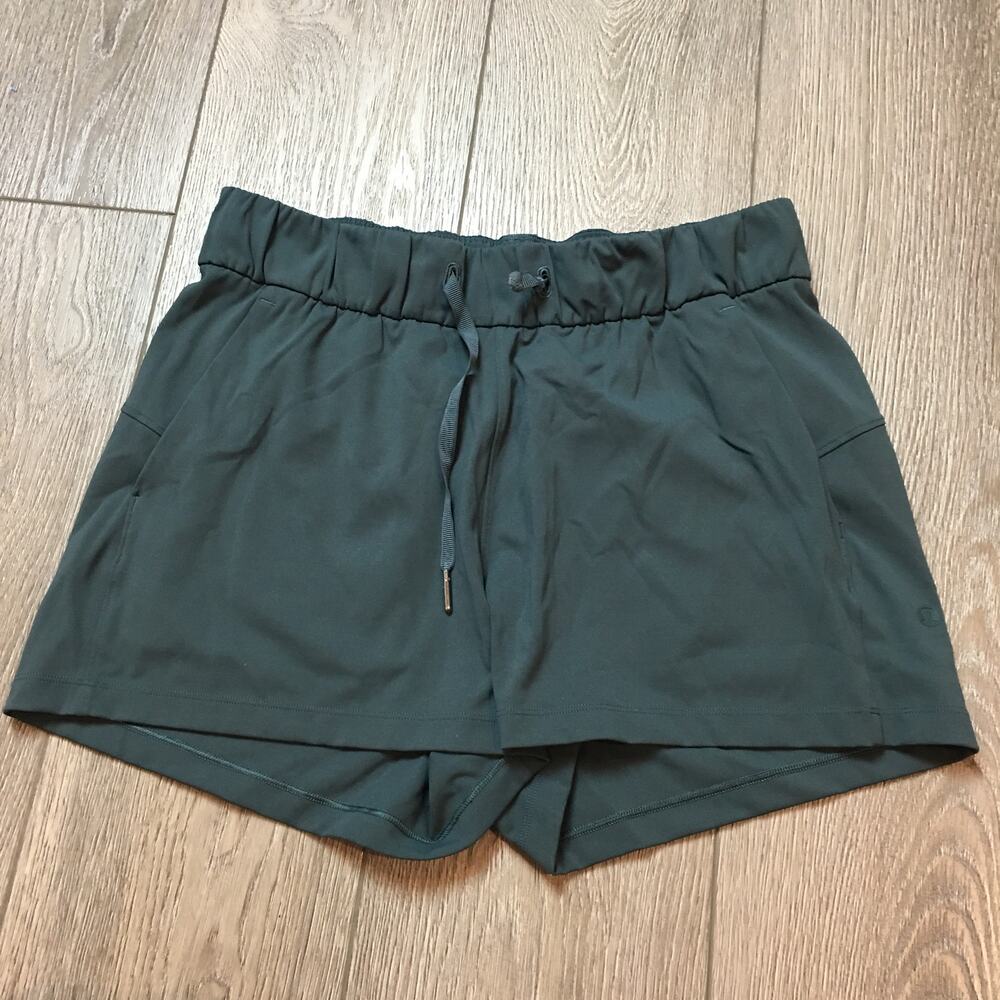 Lululmelon Black Shorts SIze 6